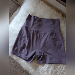PTULA YVETTE SHORTS